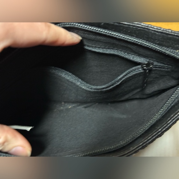 Black metal mesh evening bag with long over shoulder chain handle - Picture 4 of 8